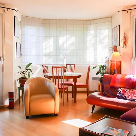 Quiet 86m With Balconies & Parking Apartment *
